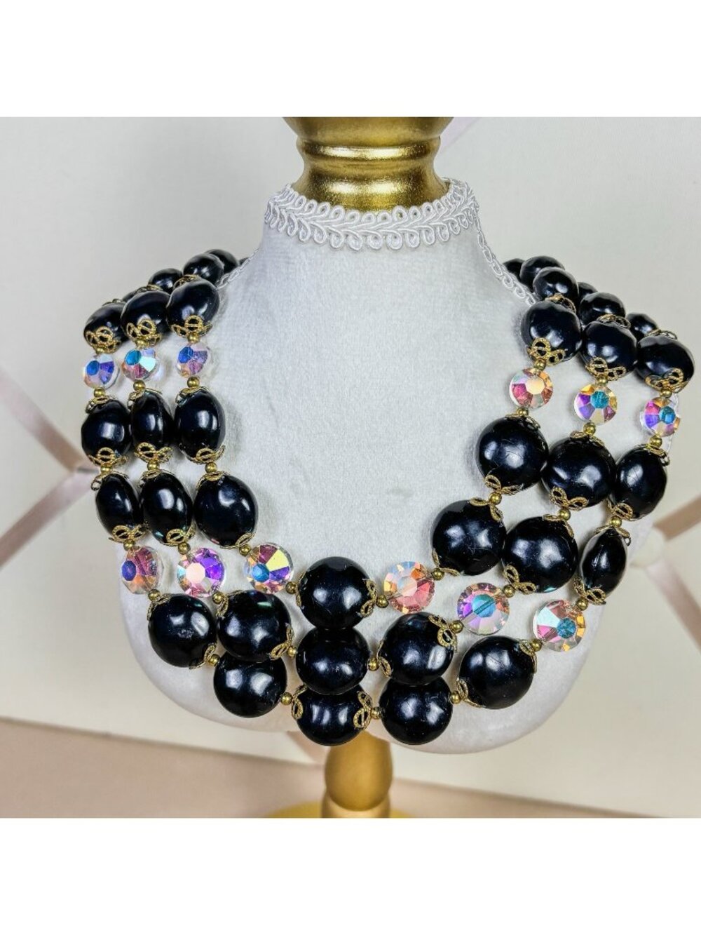 Vintage Aurora Borealis Black Beaded Necklace 17” Gold Tone Adjustable B14